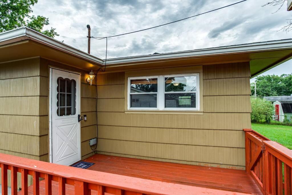 Appartement {Quiet Suburban Ranch Hot Tub} Mins Arpt/Rit/Dwnt à Rochester Extérieur photo